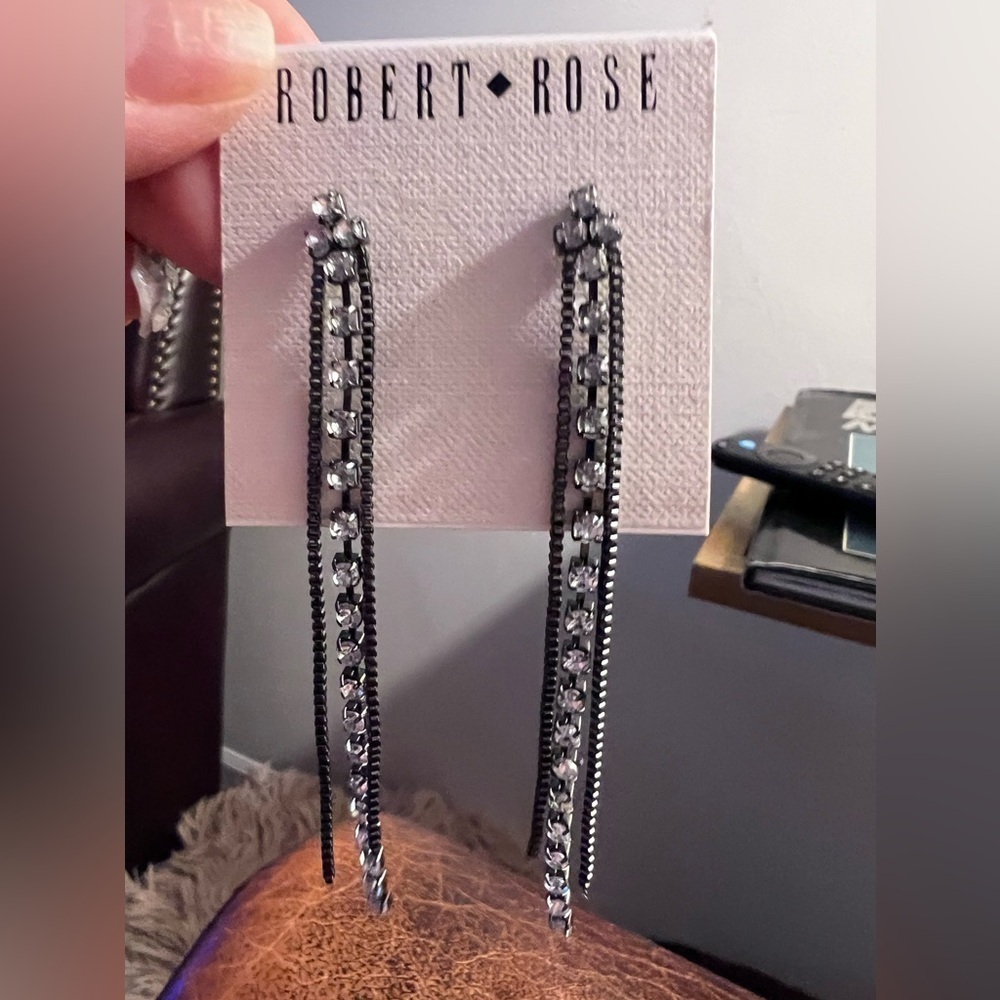 Robert Rose Vintage Black and Silver Sparkling Dangle Earrings